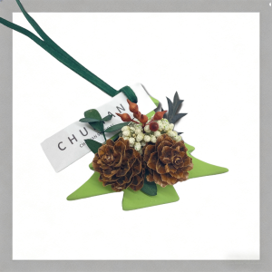 black sunglasses dog car seat belt clip holder